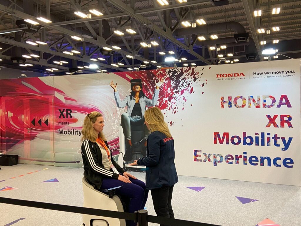 Expo展示会場で一際目立つ一角で試乗体験が実施されたHonda XR Mobility Experience